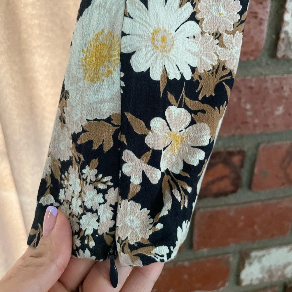 Floral Black and White Women's corset Top - Picture 2 of 4